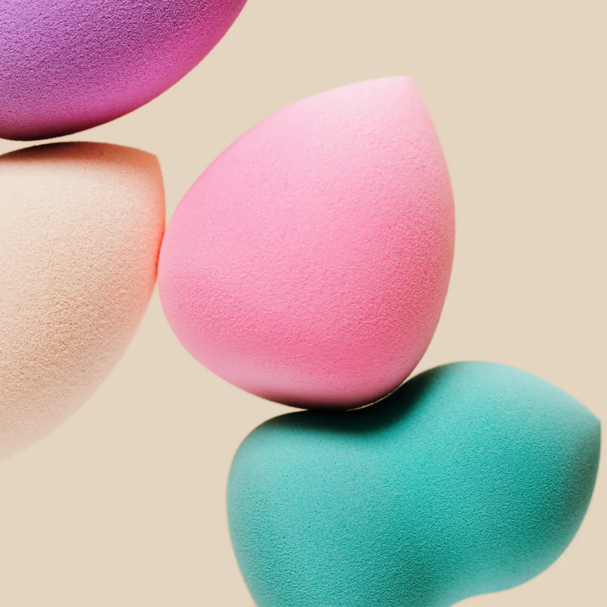 Mineral Concealer - Bright Eye with Beauty Blender