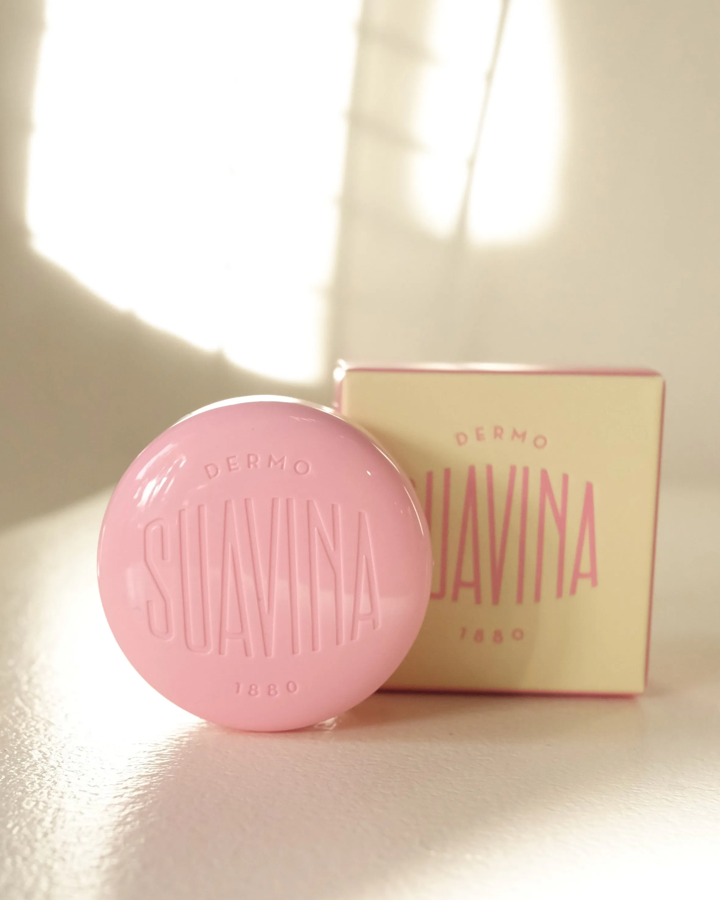 Suavina Lip Balm Jar, Strawberry